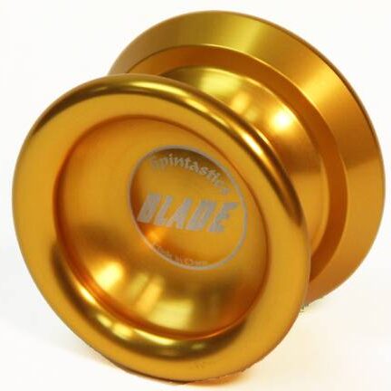 Blade yo-yo